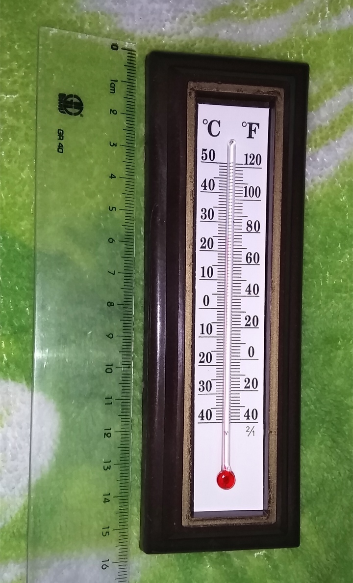 Фотография покупателя товара Термометр комнатный Luazon, спиртовой, коричневый - Фото 3