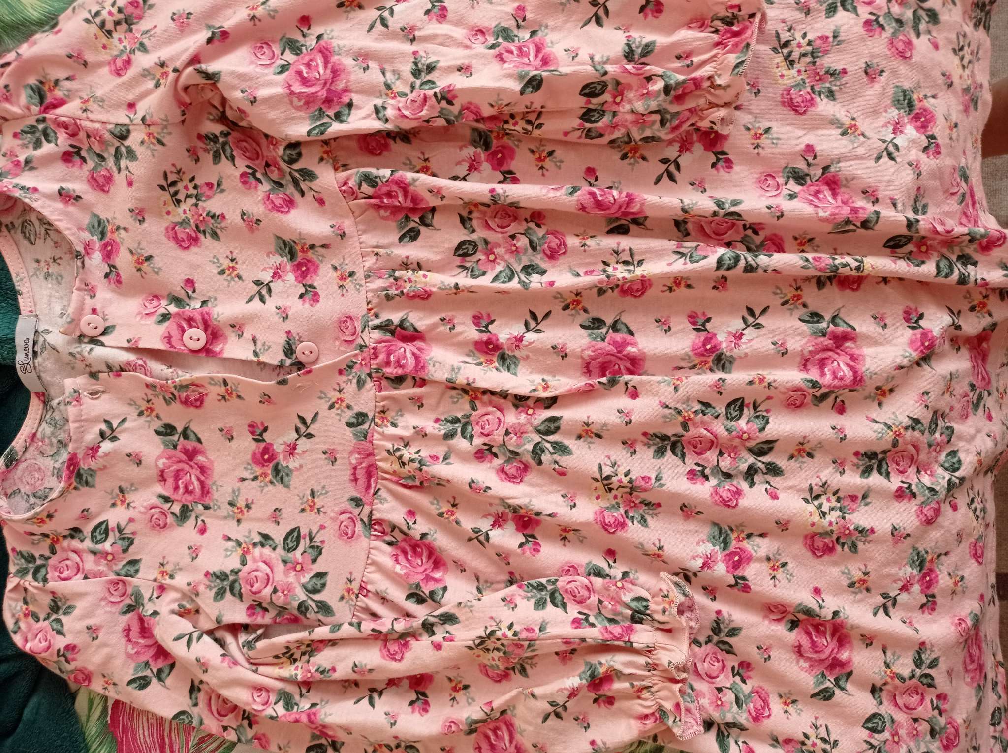 Фотография покупателя товара Платье для девочки, цвет розовый/розы, рост 98 см - Фото 2