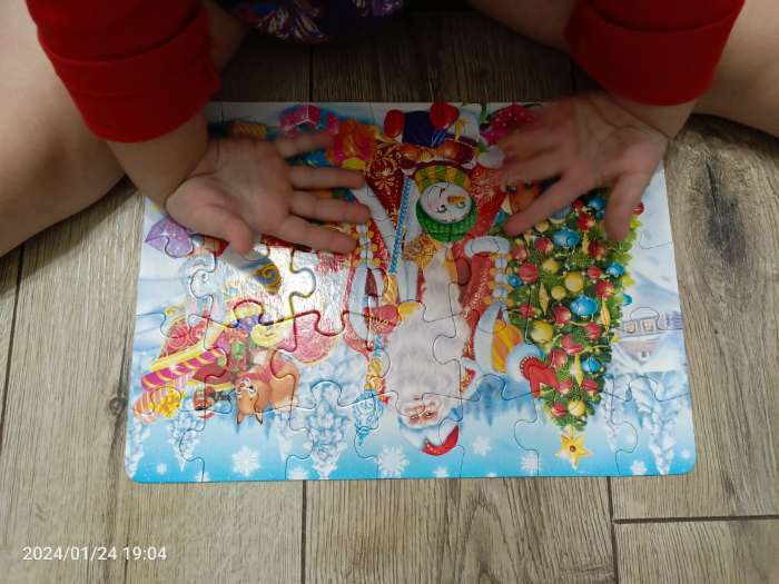 Фотография покупателя товара Пазл «Дед Мороз и зайцы», 35 деталей - Фото 4