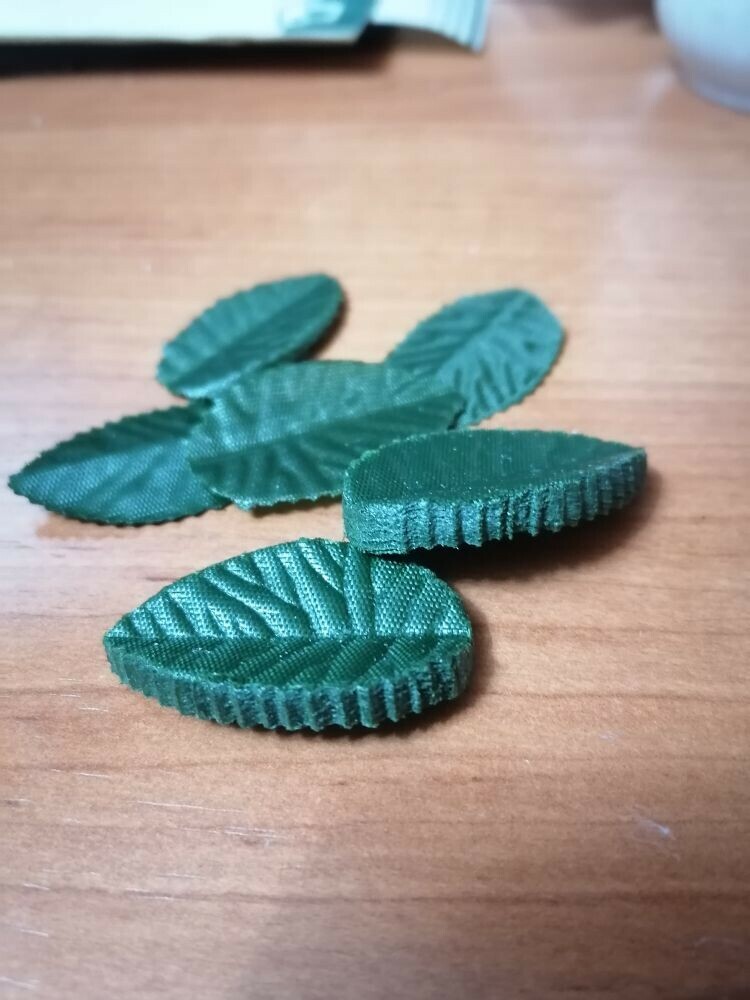 Фотография покупателя товара Декор для творчества "Листочек" набор 100 шт зелёный 4,5 см - Фото 5
