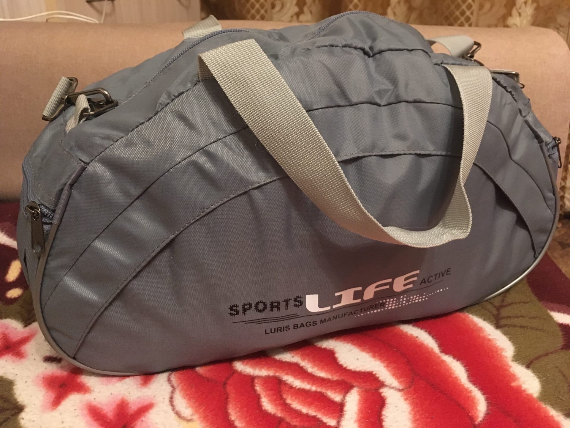 Фотография покупателя товара Сумка спортивная на молнии, 2 наружных кармана, цвет серый - Фото 1