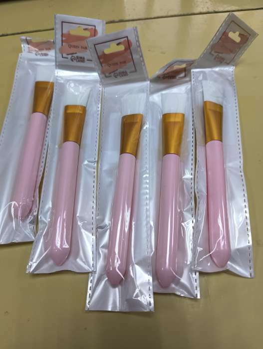 Фотография покупателя товара Кисть для масок «Нежность», 15,5 (+/- 1) см, цвет розовый - Фото 3
