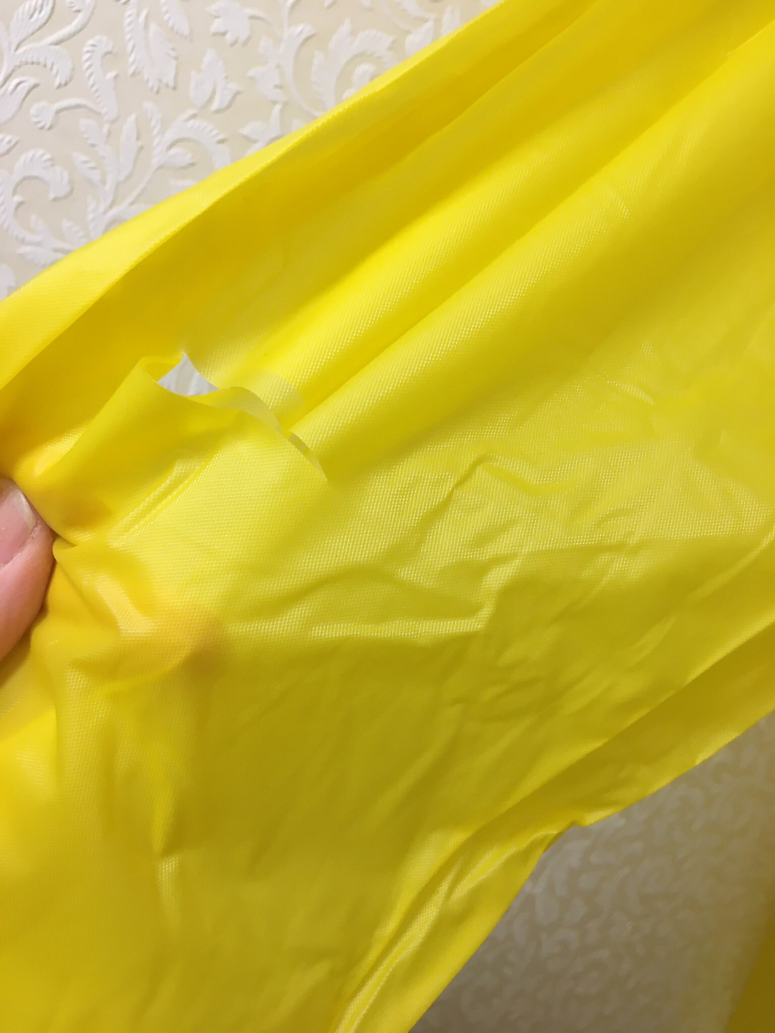 Фотография покупателя товара Дождевик взрослый плащ «Зря - зря», размер 42-48, 60 х 110 см, цвет жёлтый - Фото 4