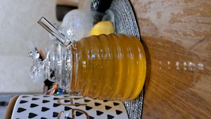 Фотография покупателя товара Баночка стеклянная для мёда и варенья Magistro «Пчёлка», 280 мл, 8×12 см