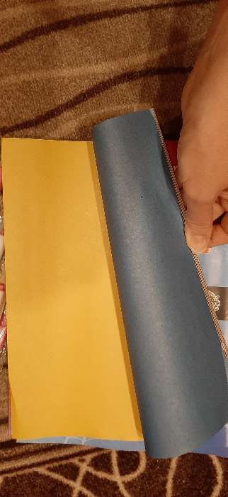 Фотография покупателя товара Бумага цветная, А4, 16 листов, 16 цветов, немелованная, односторонняя, на скрепке, 48 г/м², Человек-паук - Фото 5