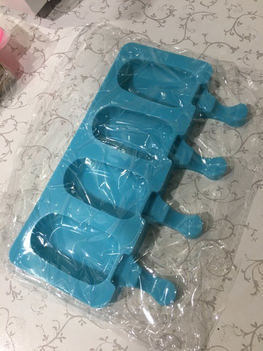 Фотография покупателя товара Форма для мороженого Доляна «Эскимо малое», силикон, 21,5×12,5×2 см, 4 ячейки (6,9×3,8 см), цвет МИКС - Фото 22