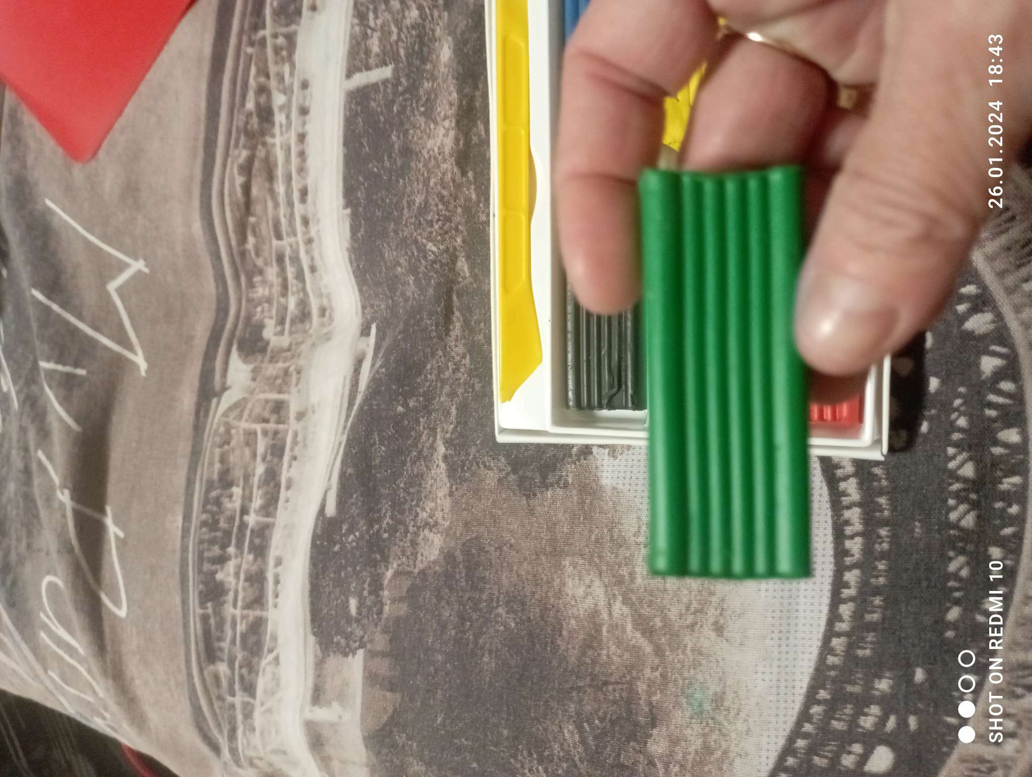 Фотография покупателя товара Пластилин GLOBUS «Детский», 10 цветов, 150 г, мягкий - Фото 10