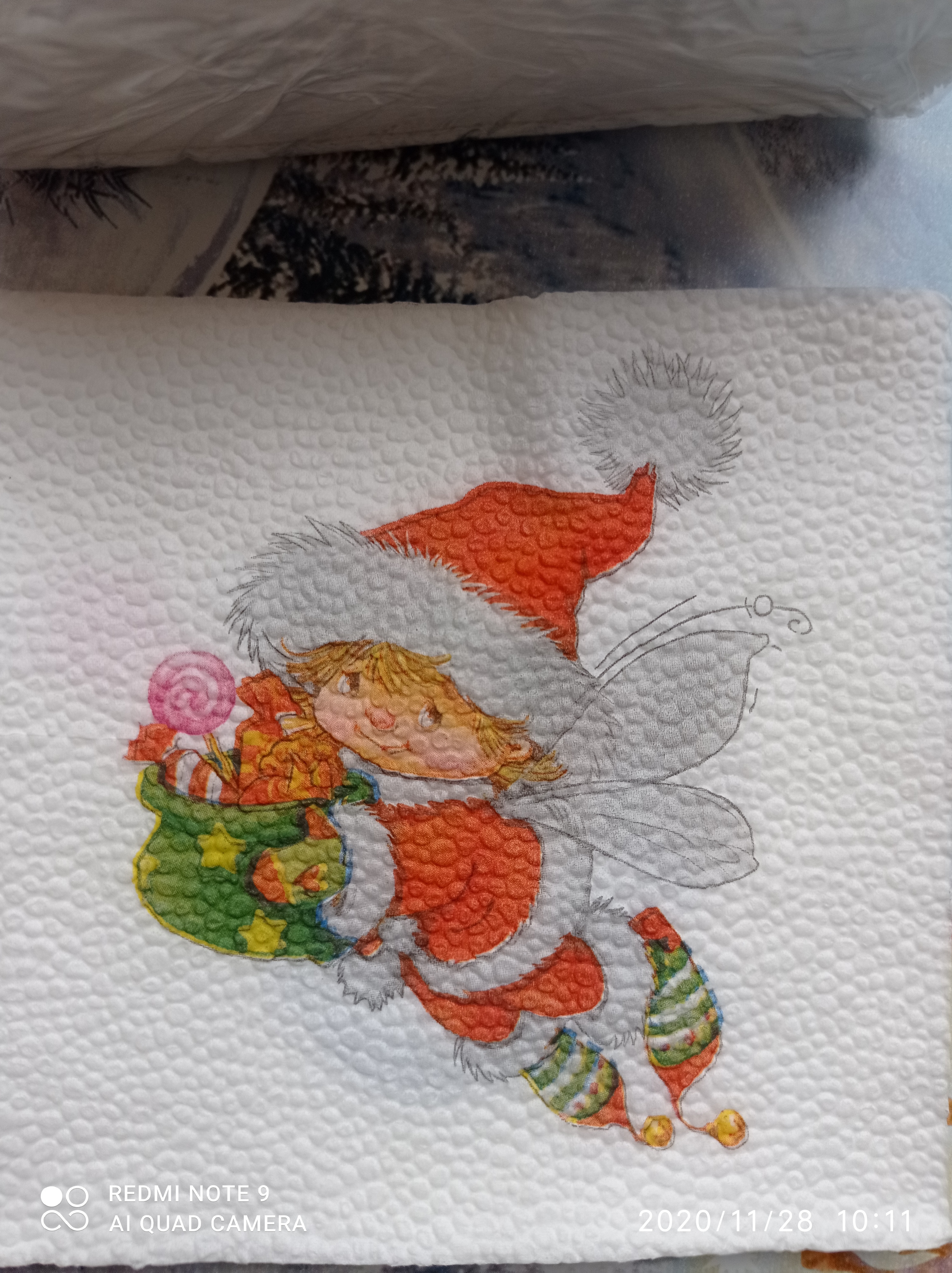Фотография покупателя товара Новогодние салфетки бумажные Гармония цвета многоцветие "Зимняя фея", 24*24 см 50 листов