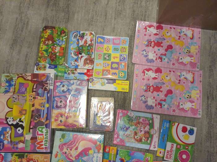 Фотография покупателя товара Набор пазлов на подложке 2 в 1 «Весёлые зверята», 4 и 9 деталей - Фото 1