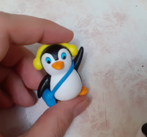 Фотография покупателя товара Игрушка на палочке «Чудо-сюрприз: пингвины», цвета пластика МИКС - Фото 1