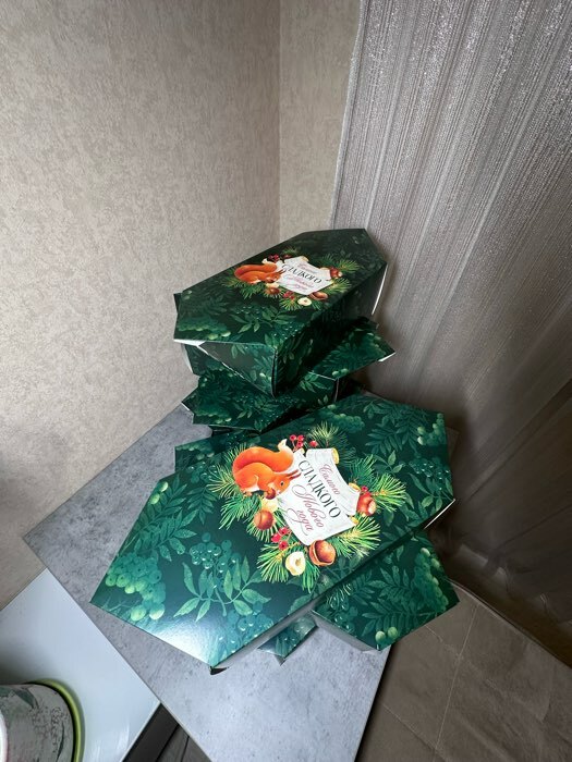 Фотография покупателя товара Сборная коробка‒конфета «Белочка», 18 х 28 х 10 см, Новый год - Фото 1