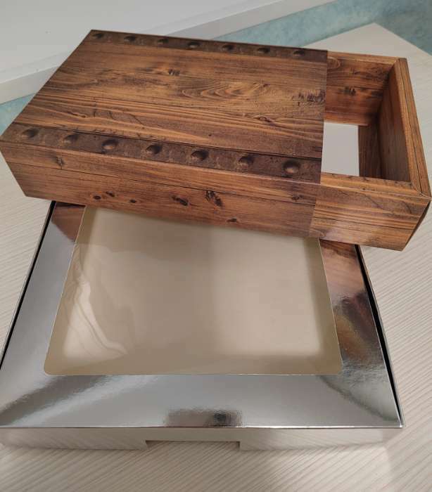 Фотография покупателя товара Коробка самосборная бесклеевая, крафт, 21 х 21 х 3 см - Фото 1