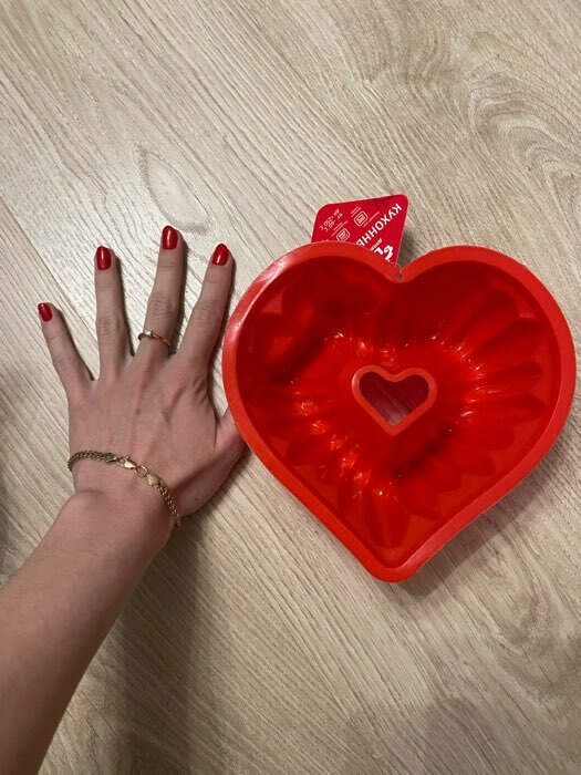 Фотография покупателя товара Форма для выпечки Доляна «Сердце. Немецкий кекс», силикон, 17×17 см, цвет МИКС - Фото 3