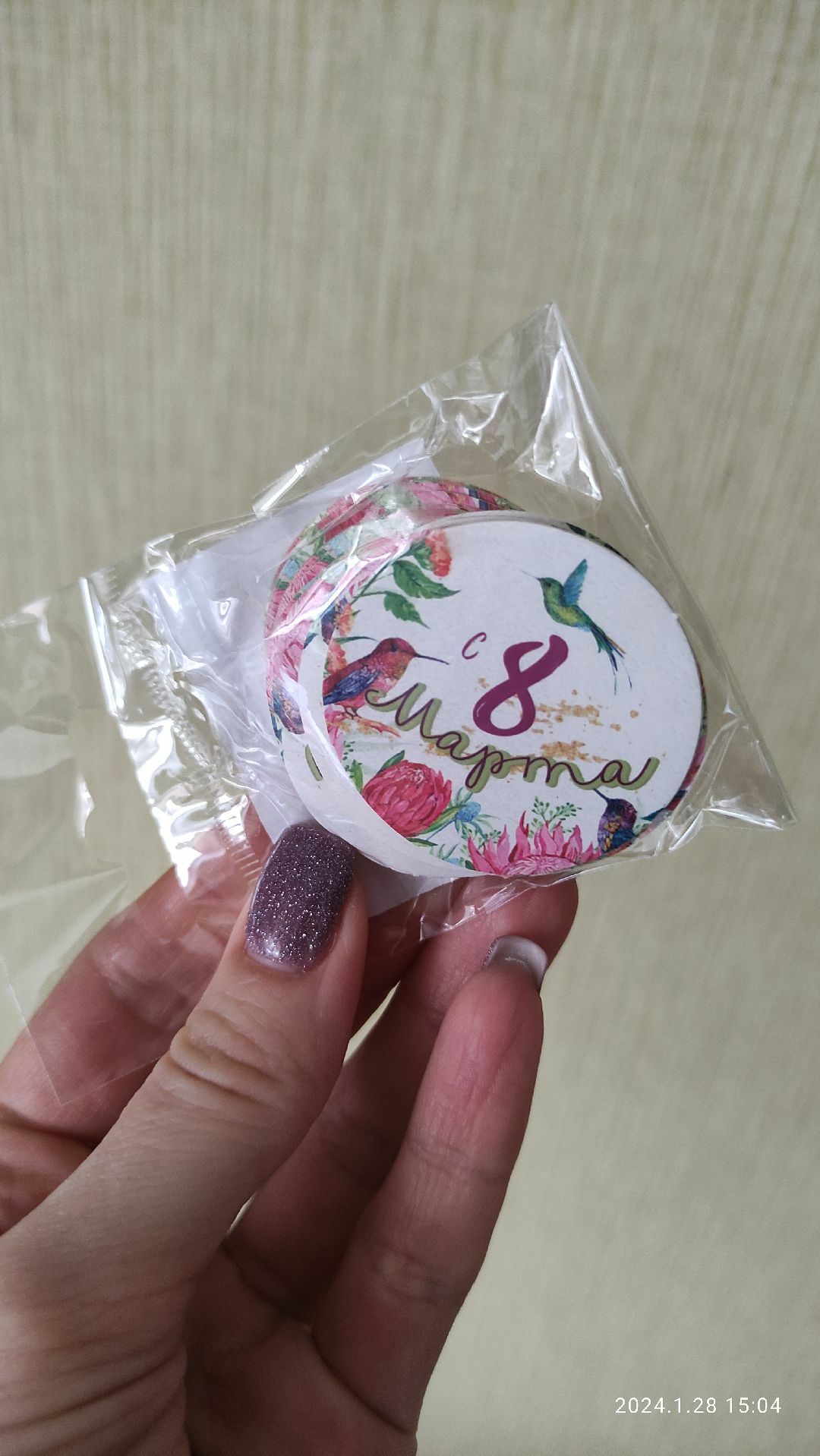 Фотография покупателя товара Набор наклеек для подарков «8 марта», 40 шт., 4×4 см - Фото 12