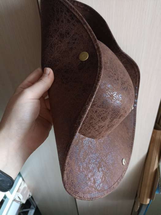Фотография покупателя товара Карнавальная шляпа «Пират», 56-58 см, цвет коричневый - Фото 5