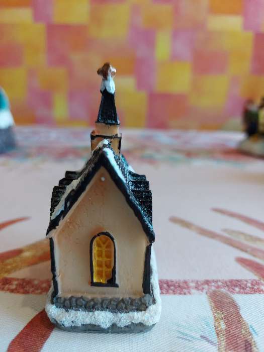 Фотография покупателя товара Светодиодная фигура «Дом с башней» 4.5× 8.5 × 6 см, керамика, батарейки AG13х2, свечение тёплое белое