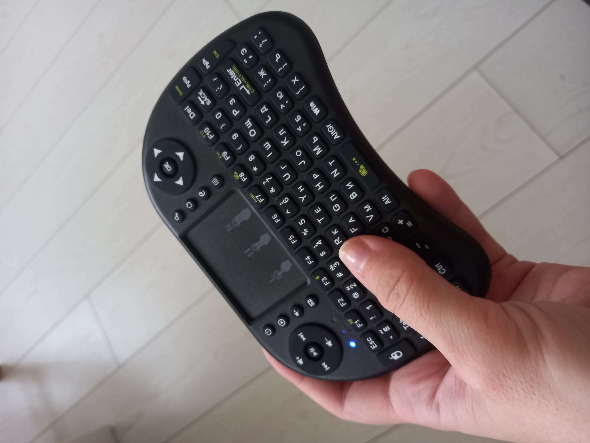 Фотография покупателя товара Мини-клавиатура LuazON BKB-1.0, беспроводная для ТВ, ПК и моб. уст-в, черная