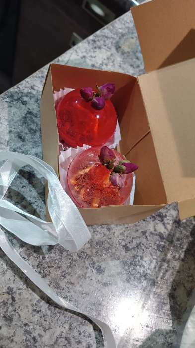 Фотография покупателя товара Цветы сухие «Лепестки розы» для капкейков, тортов и напитков, 8 г. - Фото 6