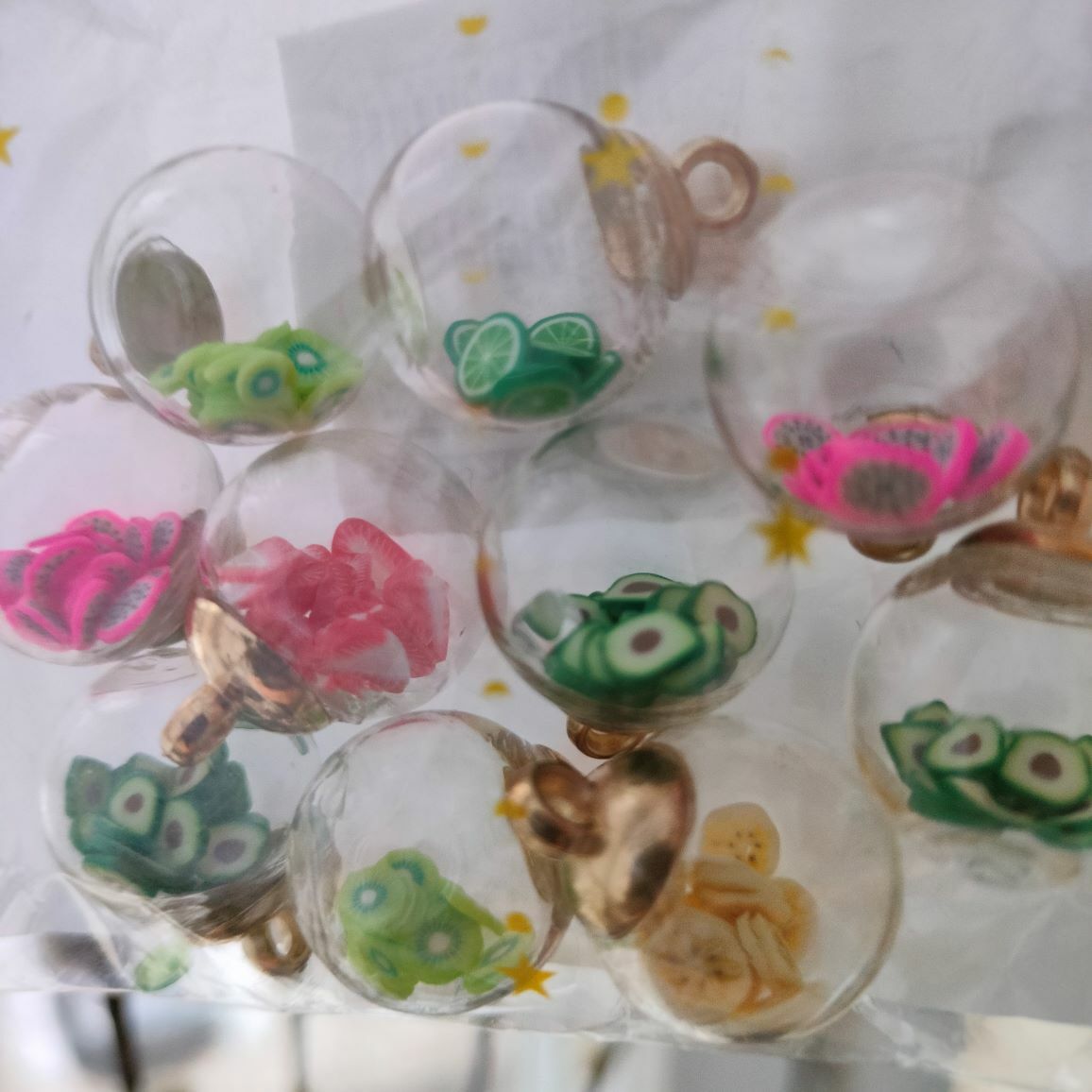 Фотография покупателя товара Подвеска для творчества стекло, пластик "Фрукты в шаре" набор 10 шт 2х1,8 см - Фото 4