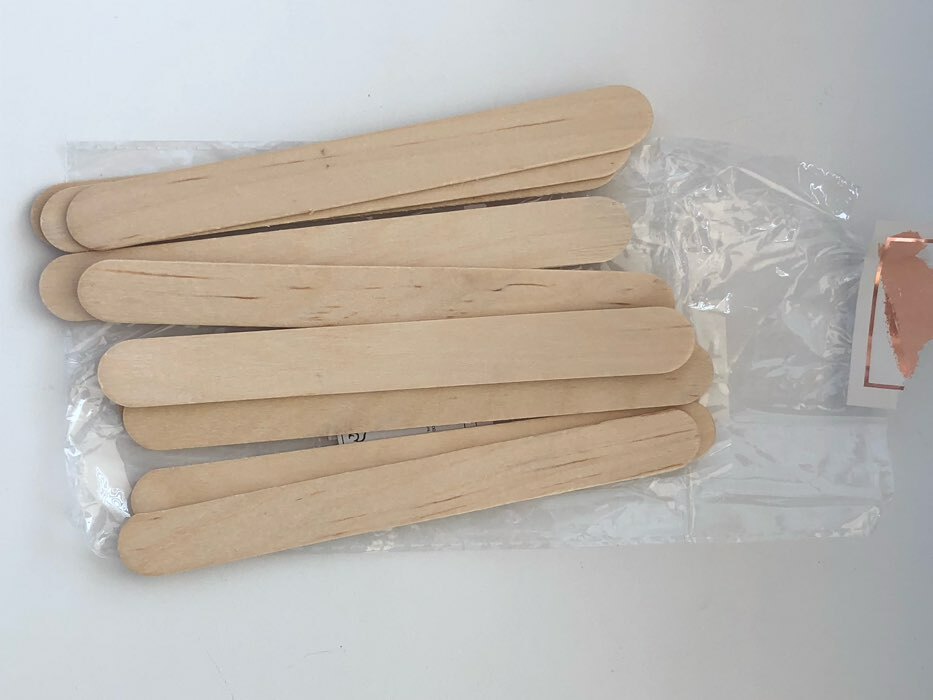 Фотография покупателя товара Шпатели для депиляции, деревянные, 15 × 1,7 см, 10 шт - Фото 1