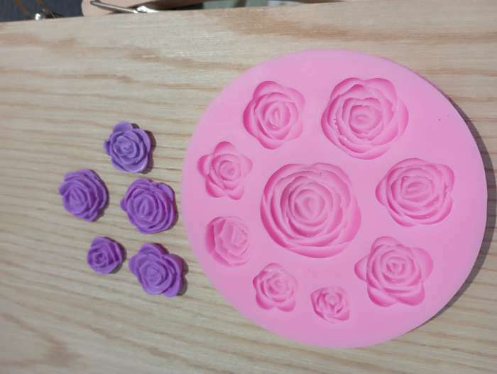 Фотография покупателя товара Молд Доляна «Круговорот роз», силикон, d=8 см, цвет розовый - Фото 2