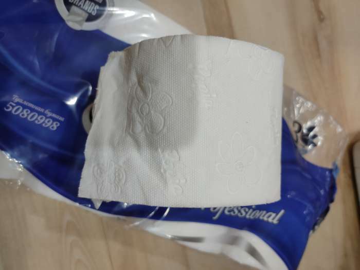 Фотография покупателя товара Туалетная бумага Papia Professional, 3 слоя, 8 рулонов