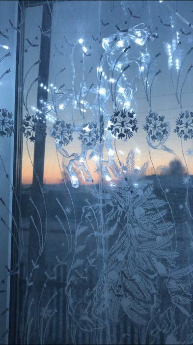 Фотография покупателя товара Гирлянда «Бахрома» 2.4 × 0.9 м с насадками «Снежинки», IP20, прозрачная нить, 150 LED, свечение мульти, 8 режимов, 220 В - Фото 34