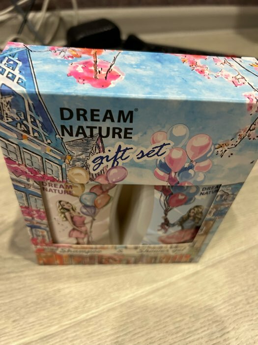 Фотография покупателя товара Подарочный набор косметики DreamNature: шампунь для чувствительной кожи головы, 250 мл + гель для душа, 250 мл - Фото 2