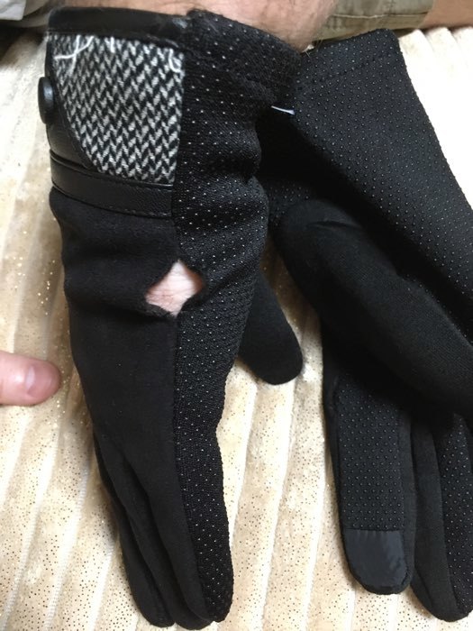 Фотография покупателя товара Перчатки мужские, безразмерные, с утеплителем, для сенсорных экранов, цвет чёрный - Фото 1