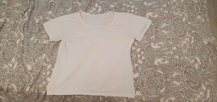 Фотография покупателя товара Футболка женская, цвет белый, размер 50 - Фото 6