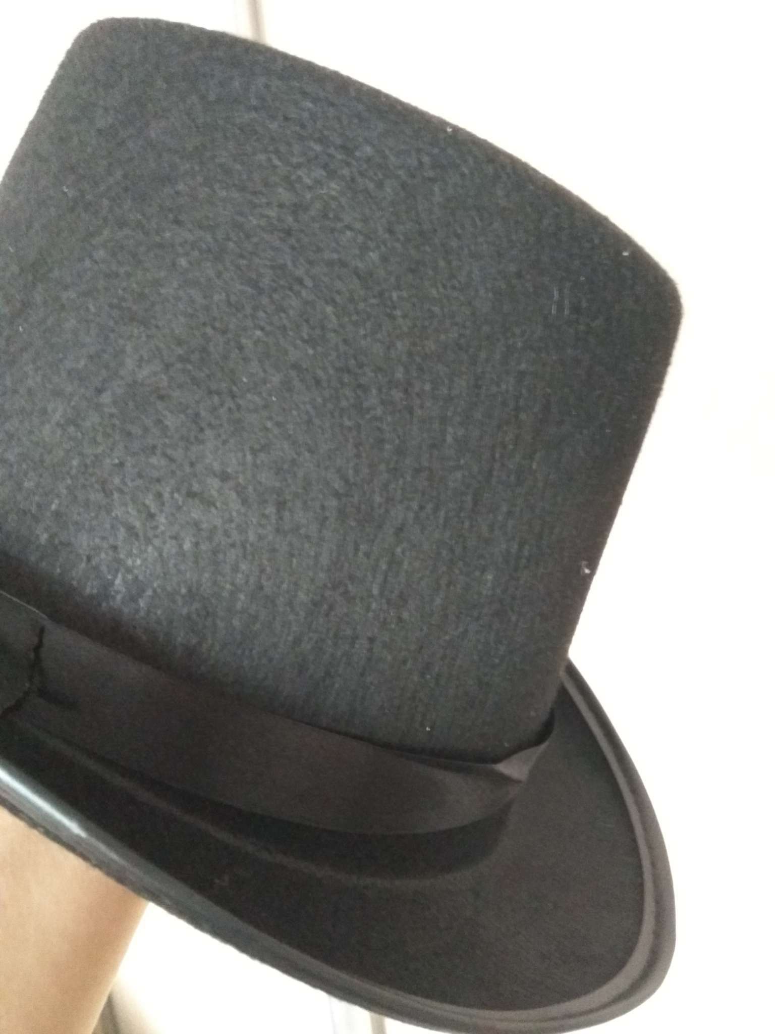 Фотография покупателя товара Карнавальная шляпка «Цилиндр», р-р. 56-58, цвет чёрный