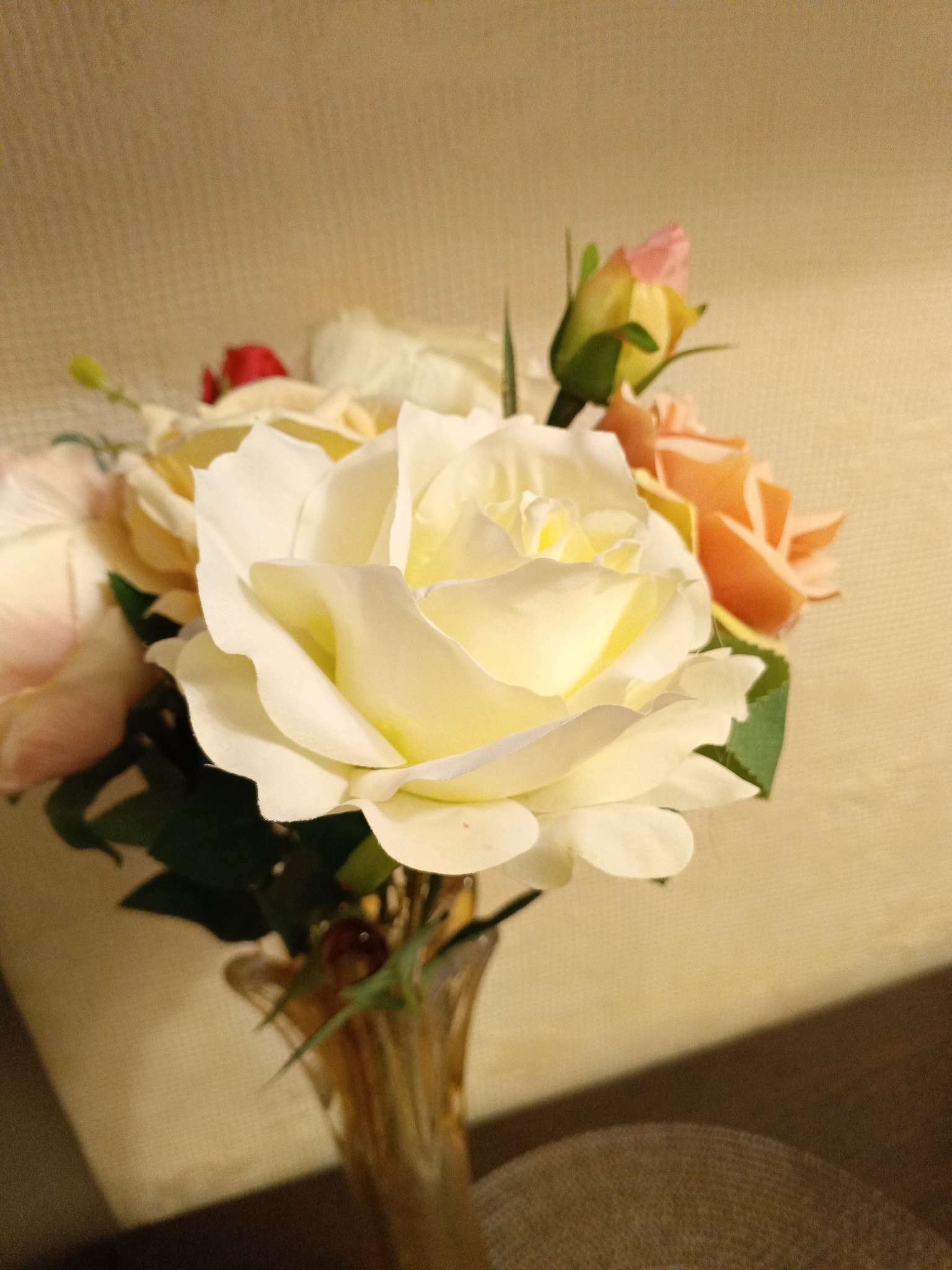 Фотография покупателя товара Цветы искусственные "Роза Мондиаль" 9х46 см, белый - Фото 2