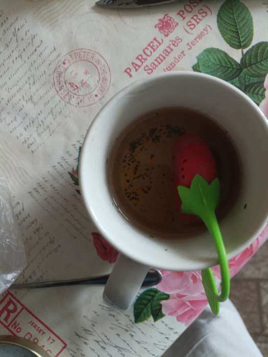 Фотография покупателя товара Ситечко для чая Доляна «Клубника», 19 см, цвет красный - Фото 5