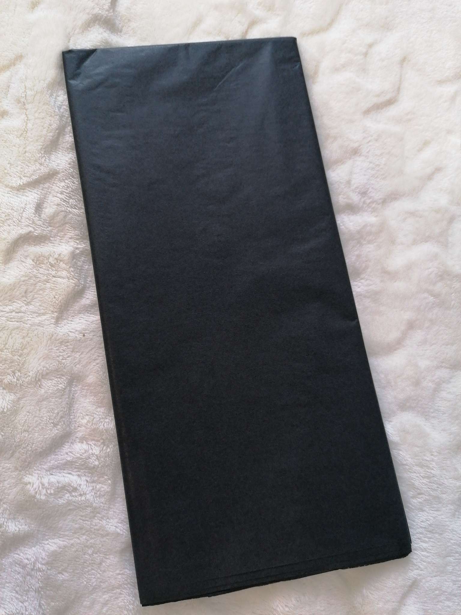Фотография покупателя товара Бумага упаковочная тишью, черный, 50 х 66 см - Фото 5