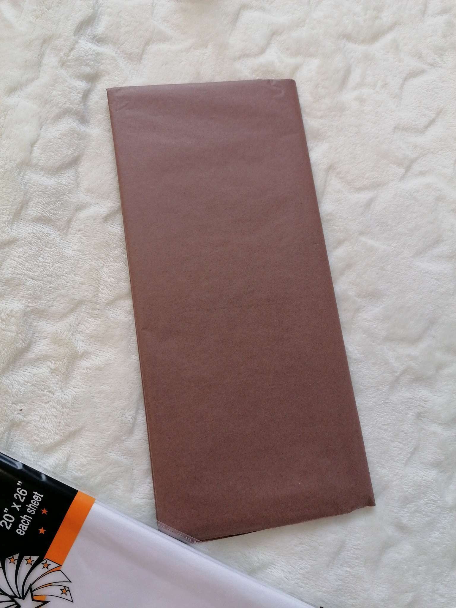 Фотография покупателя товара Бумага упаковочная тишью, коричневая, 50 см х 66 см - Фото 1