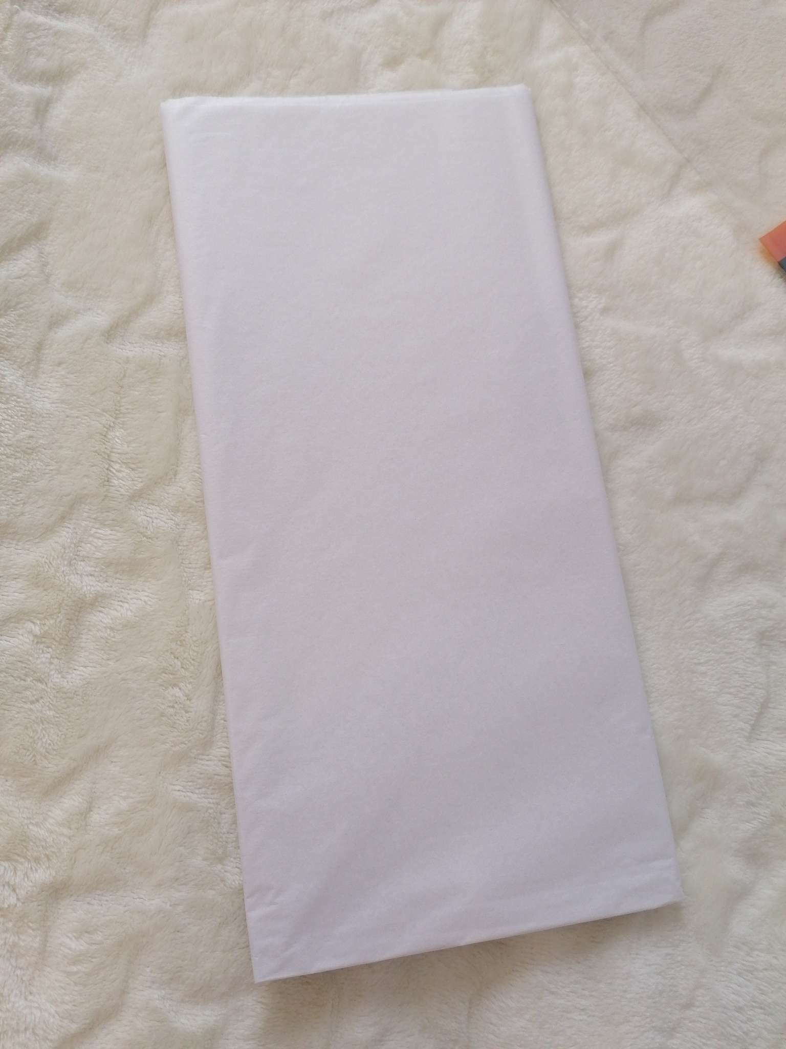 Фотография покупателя товара Бумага упаковочная тишью, белый, 50 см х 66 см - Фото 2