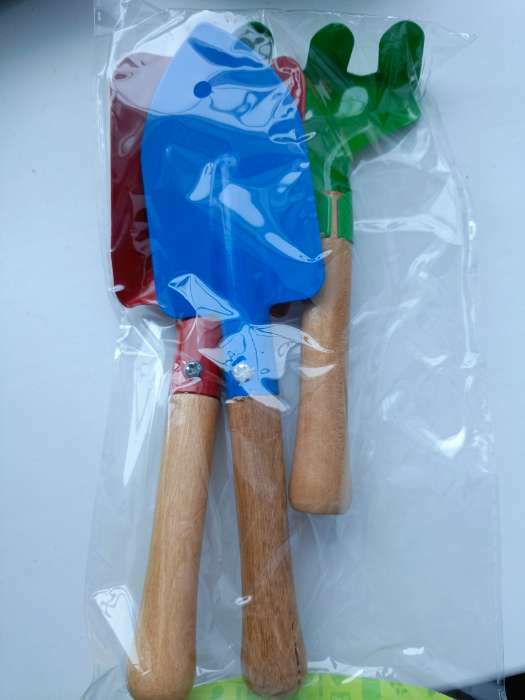 Фотография покупателя товара Набор садового инструмента, 3 предмета: грабли, совок, лопатка, длина 20 см, деревянная ручка, МИКС, Greengo - Фото 1