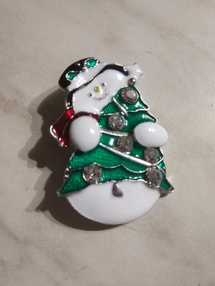 Фотография покупателя товара Брошь новогодняя "Снеговик весёлый", цветная в серебре - Фото 1