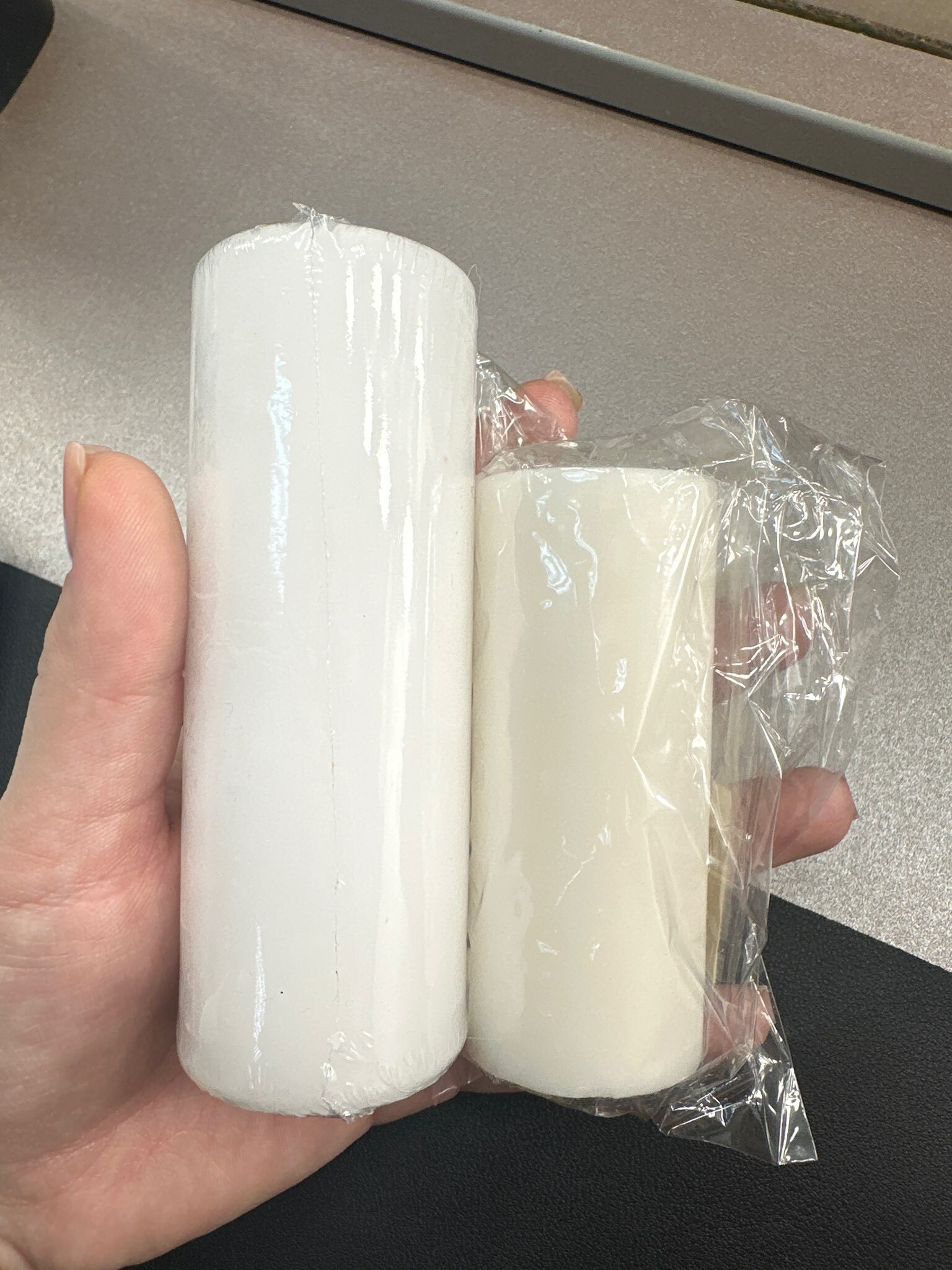 Фотография покупателя товара Свеча интерьерная "Столбик", белая, 9 х 3.5 см