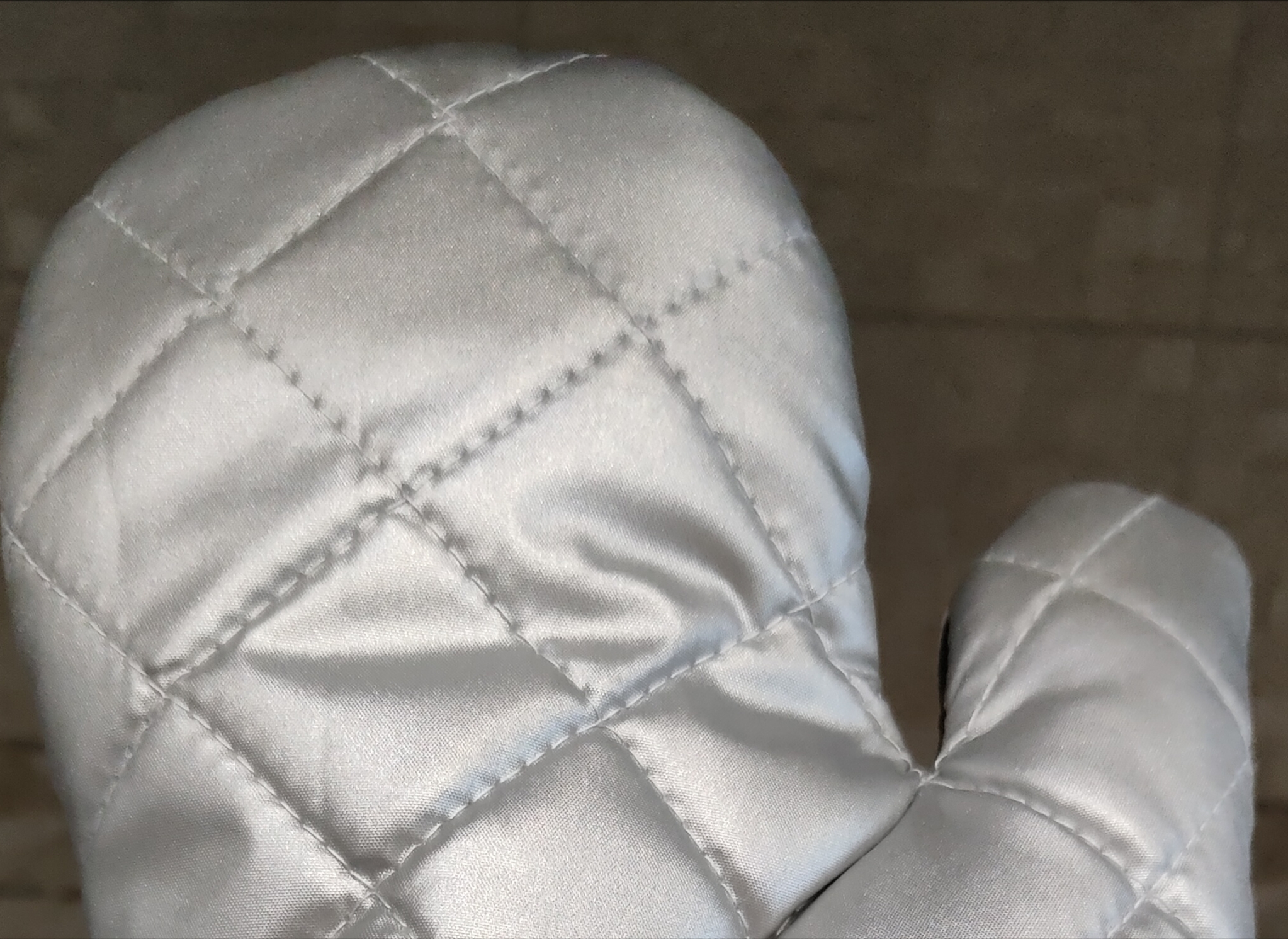 Фотография покупателя товара Варежка Доляна «Eat» 26×16 см, 100% п/э - Фото 3