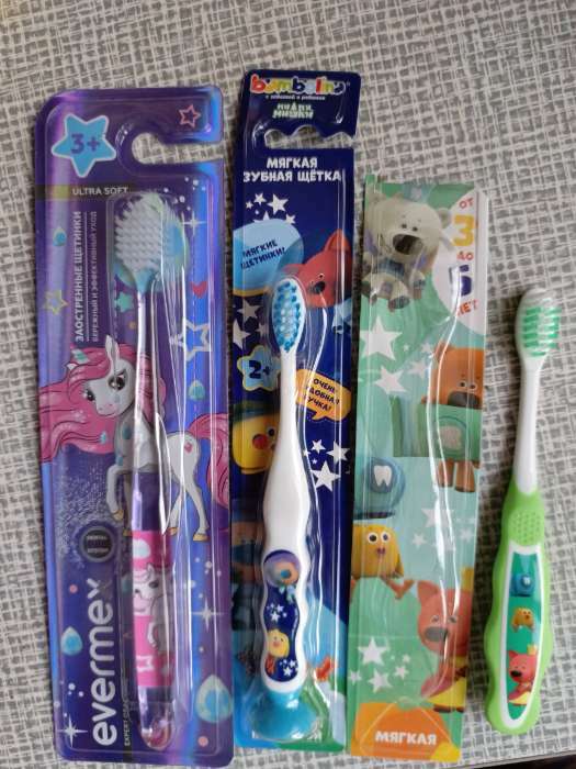 Фотография покупателя товара Зубная щётка детская Bambolina «МиМиМишки» мягкая, с подушечкой для чистки языка, 3-5 лет - Фото 2