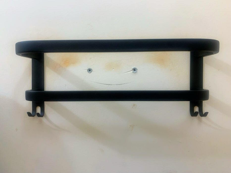 Фотография покупателя товара Держатель для полотенец двойной, 39.5 см, 2 крючка, нержавеющая сталь, чёрный - Фото 1