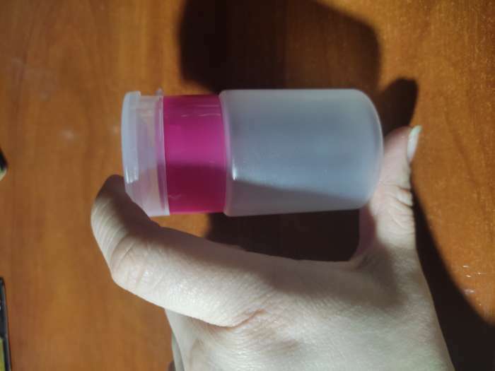 Фотография покупателя товара Флакон с помпой, 200 мл, розовый, прозрачный - Фото 2