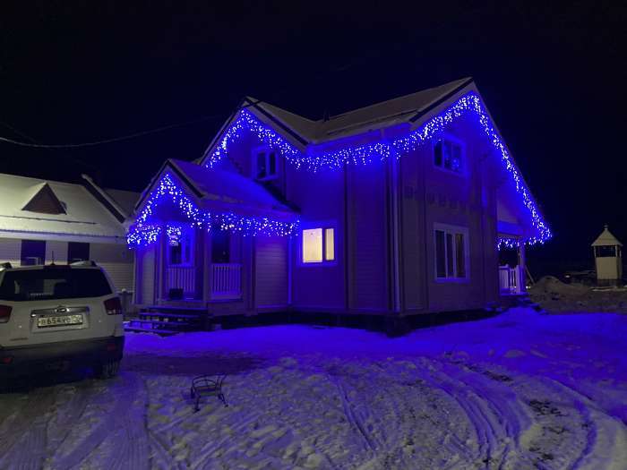 Фотография покупателя товара Гирлянда «Бахрома» 3 × 0.6 м, IP44, УМС, тёмная нить, 160 LED, свечение синее, мерцание белым, 220 В - Фото 9