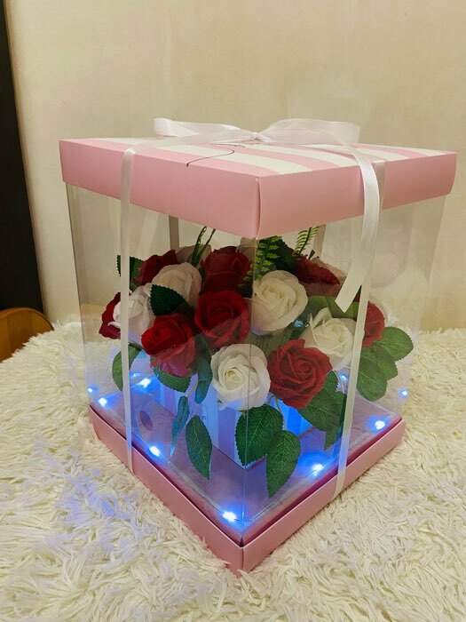 Фотография покупателя товара Коробка подарочная для цветов с вазой и PVC окнами складная, упаковка, With Love 23 х 30 х 23 см - Фото 2