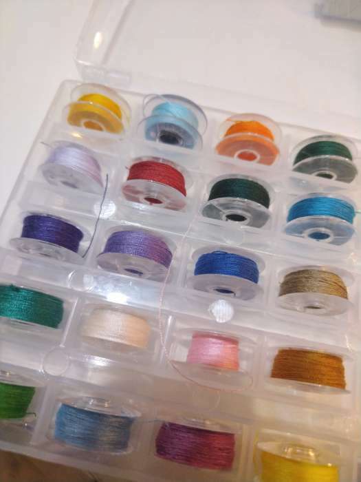 Фотография покупателя товара Набор шпулек с нитками, в органайзере, d = 20 мм, 25 шт, цвет разноцветный - Фото 22