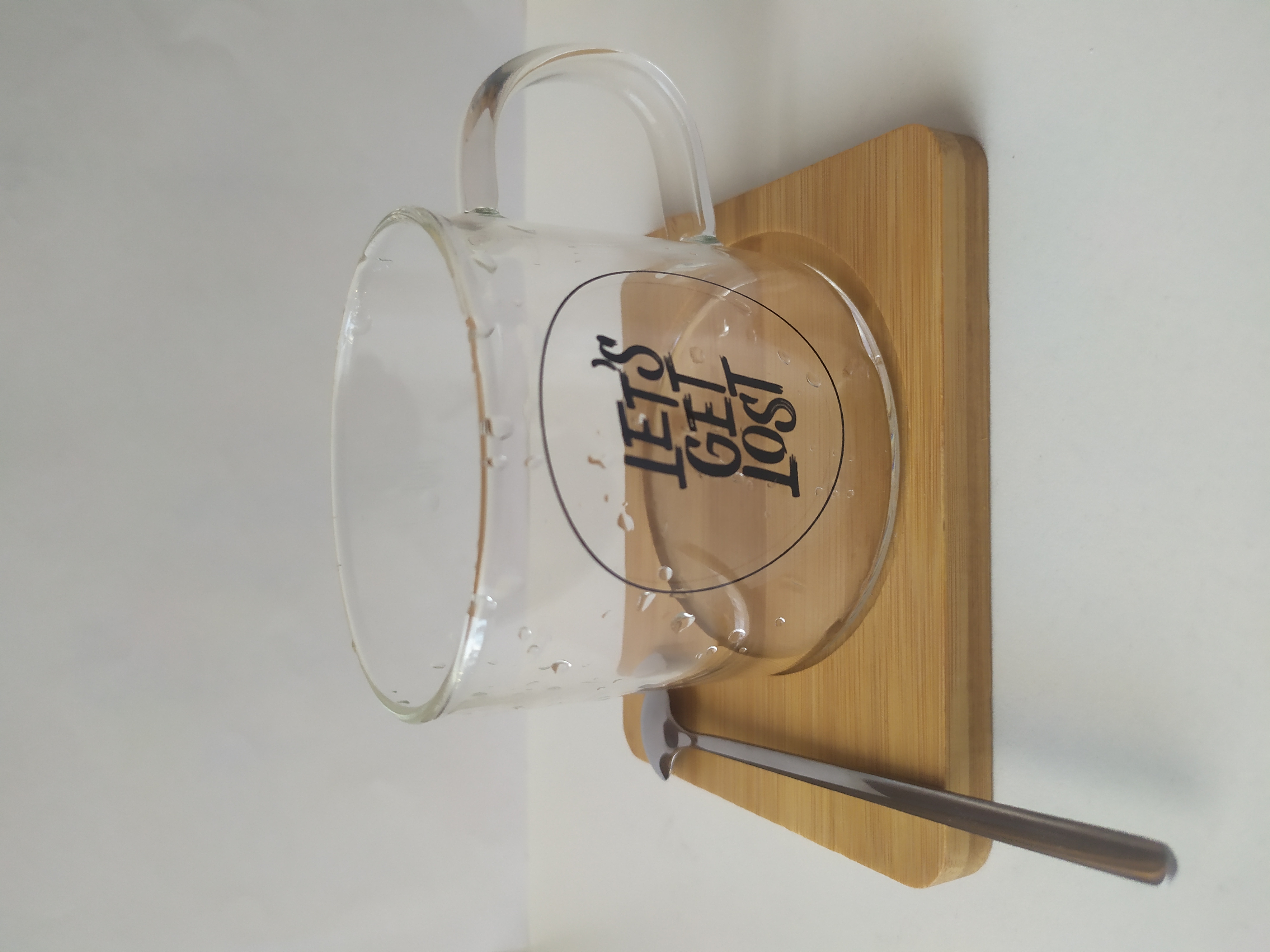 Фотография покупателя товара Кружка стеклянная с ложкой на деревянной подставке «Котик», 300 мл, рисунок МИКС - Фото 4