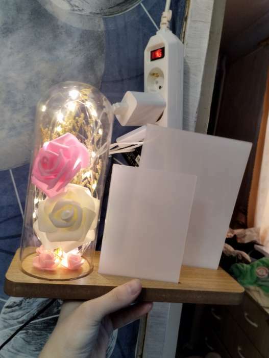 Фотография покупателя товара Фоторамка для 2 фото 9×13, 13×18 см с подсветкой «Розы в колбе», USB, 9×25×20.5 см - Фото 2