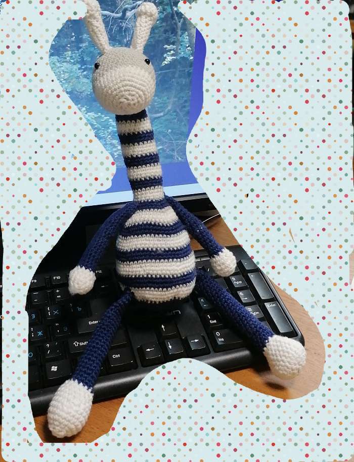 Фотография покупателя товара Набор для вязания. Амигуруми: мягкая игрушка «Жирафик Майлз», 41 см