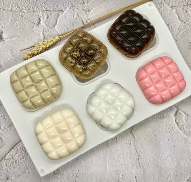 Фотография покупателя товара Форма для муссовых десертов и выпечки Доляна «Перина», 29×17×3 см, 6 ячеек (6,5×6,5 см), цвет белый